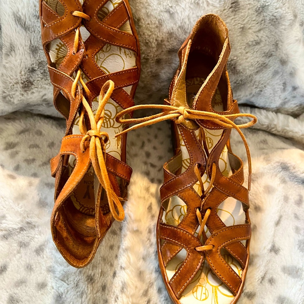 Fly London Yapi Wedge-very good condition